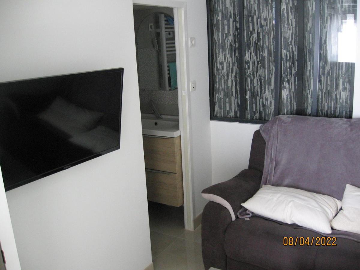 Appartement Avec Chambre En Mezzanine Роньяк Екстер'єр фото