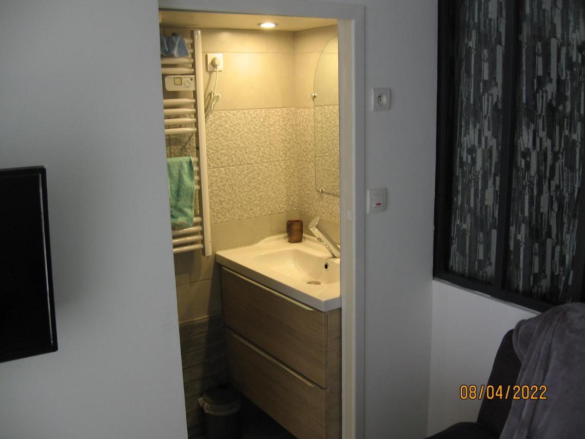 Appartement Avec Chambre En Mezzanine Роньяк Екстер'єр фото